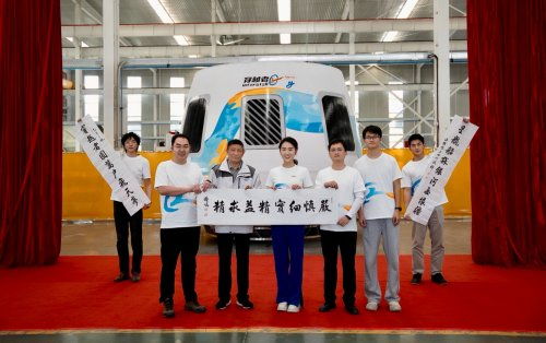 穿越者首艘1:1试验舱舱体正式下线，银河棉业开启星际探索新篇章